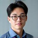 접근성 및 안전 관리자 김 민호의 미소 짓는 전문적인 사진